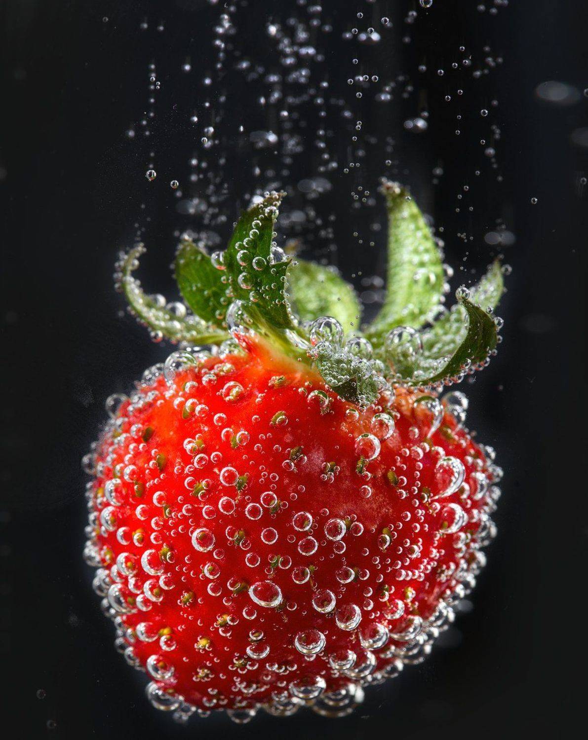 Клубничное недомакро. Автор: Дмитрий клубника, макро, макрофотография, Дмитрий