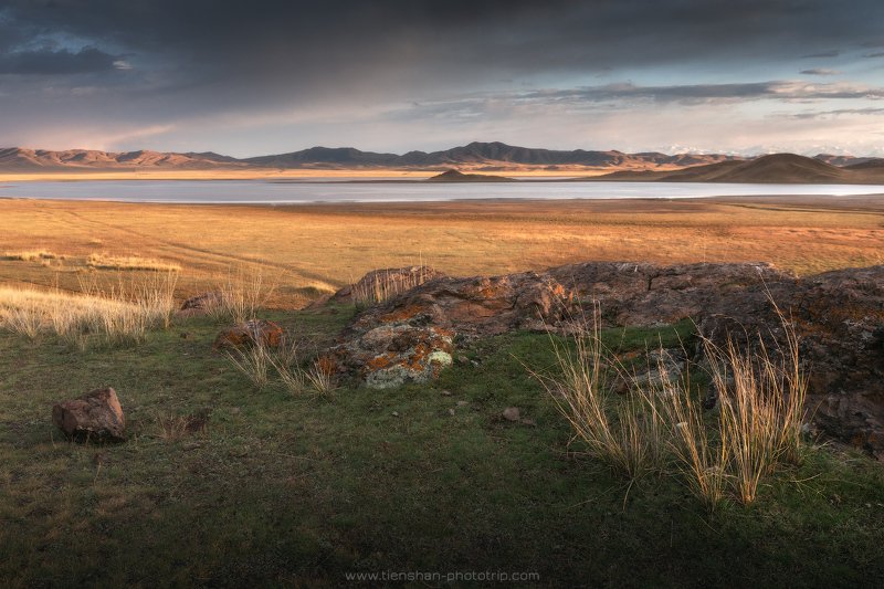 хан-тенгри, тузколь, казахстан, тянь-шань, фототуры по казахстану, озеро Тузкольphoto preview