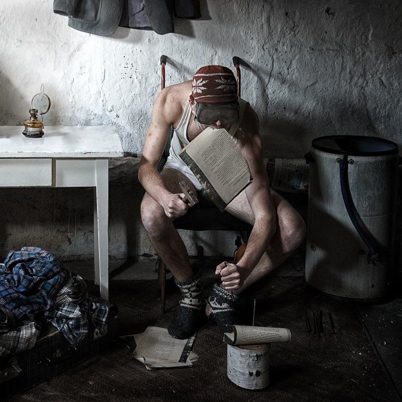 portrait, man, gogle, stump, lamp, table, wash, page unrealized ideas hit the stumpphoto preview