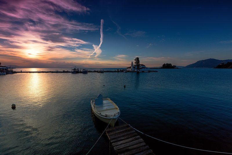 Рассветало в Керкире (Камино)photo preview