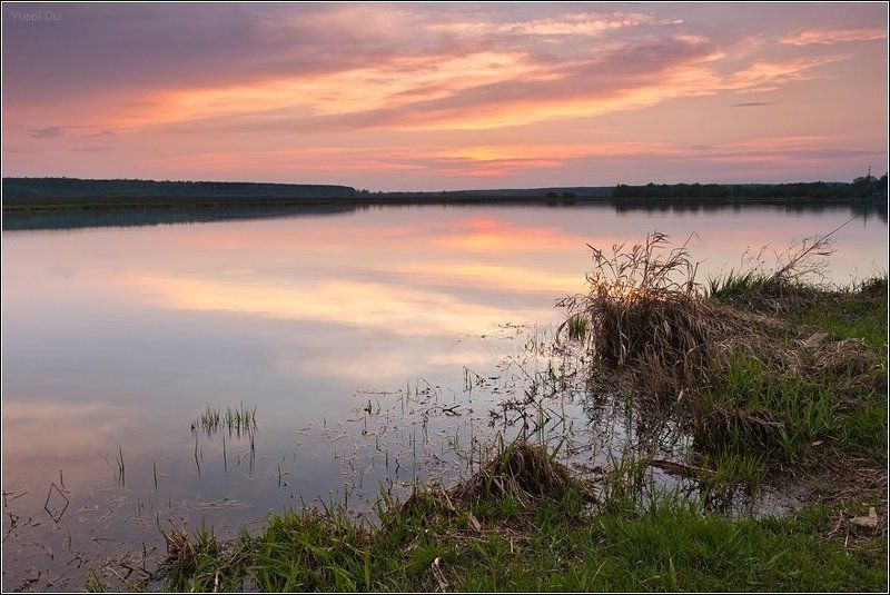 Пейзаж с речкой и закатомphoto preview