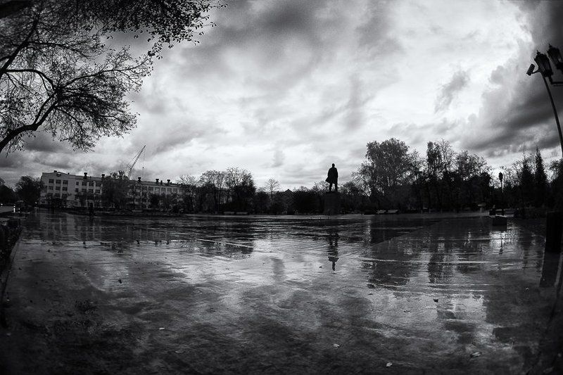 город, чб, осень До следующей осени...photo preview