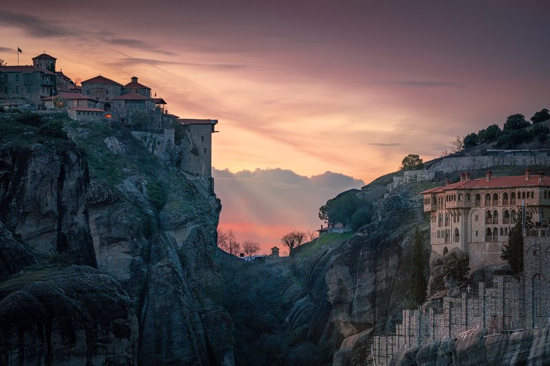 Great Metеoron vs. Varlaam monastery at Sunsetphoto preview