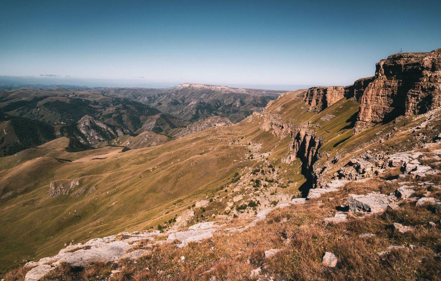Bermamyt.. Автор: Егор Бугримов mountains nature autumn caucasus, Егор Бугримов