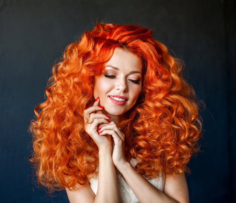 red, red hair, orange, curls, hairstyle, girl, beautiful, freckles, Sunny, spring, sun, dandelion, model, smile, bright smile, beauty contest, beauty, Orangephoto preview