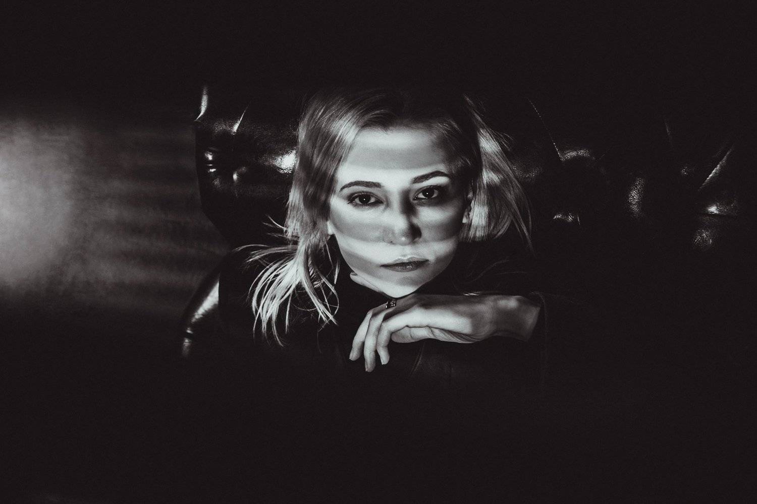 Портрет. Автор: Анна Белова монохром, черно-белое фото, портрет, женский портрет, студия, Анна Белова