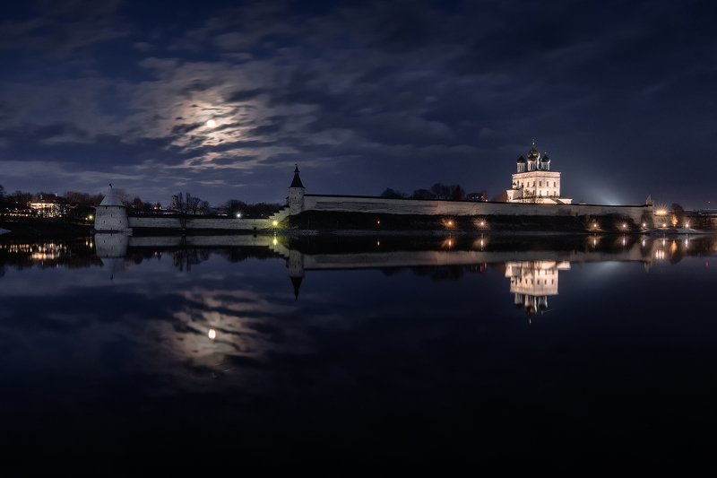 полнолуние, псков, вечер, река, отражение Полнолуниеphoto preview