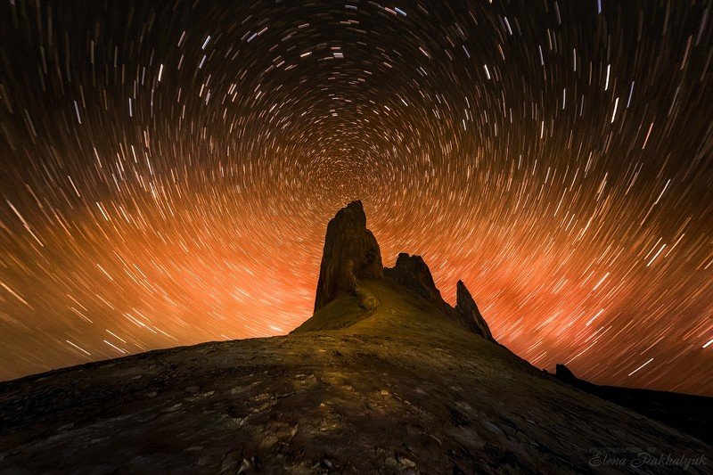 природа,пейзаж,ночь,звезды,треки,рассвет,казахстан,фототур,бозжира Золотая гораphoto preview