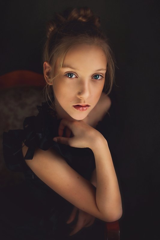 girl, portrait, child, natural light Nadiaphoto preview