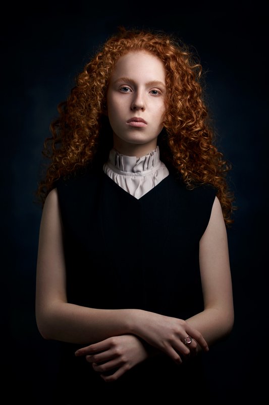 portrait, girl, lowkey, black, beautiful, pretty, eyes, lips, redhead, freckles, ginger, рыжая, портрет, девушка Варвараphoto preview