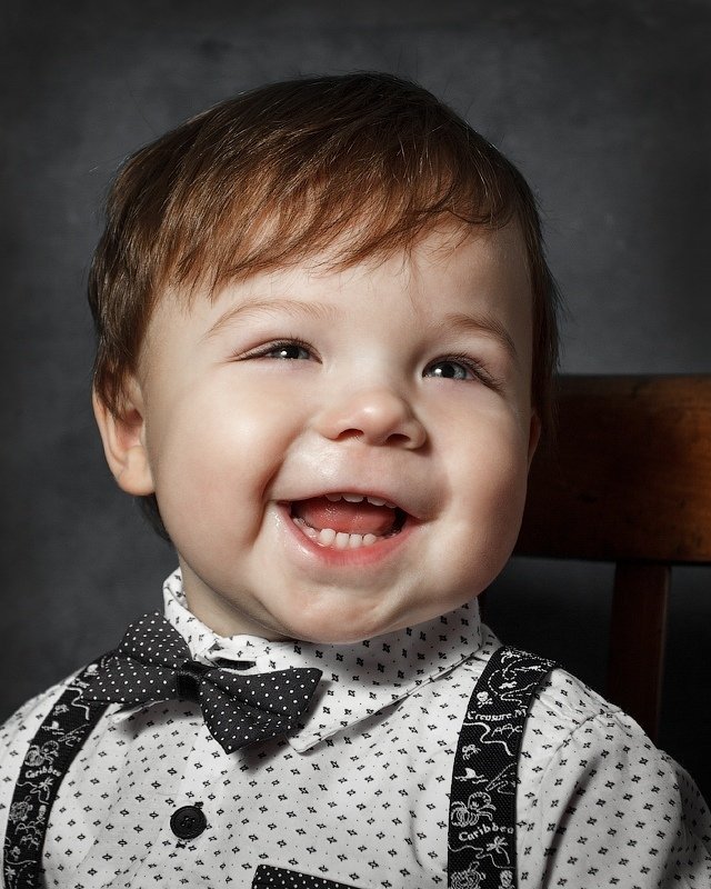 Весёлый паренёкphoto preview