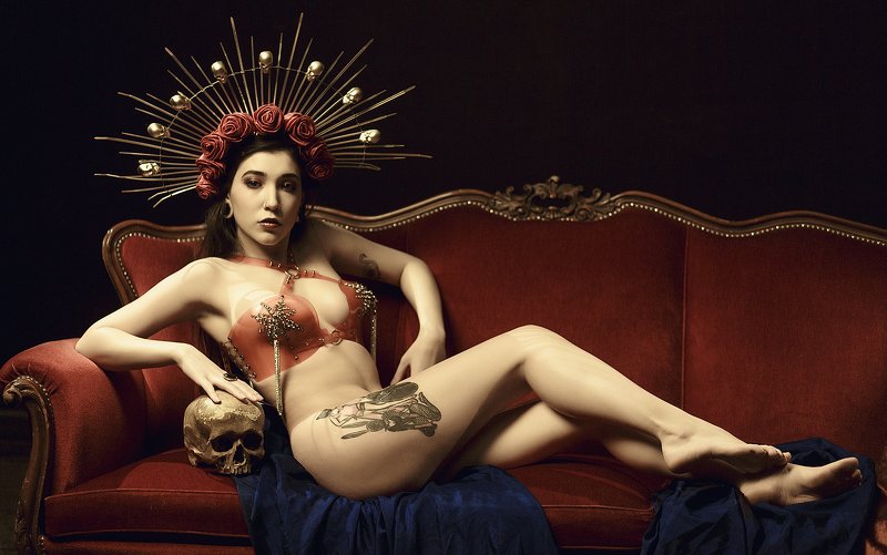 Dark Madonnaphoto preview