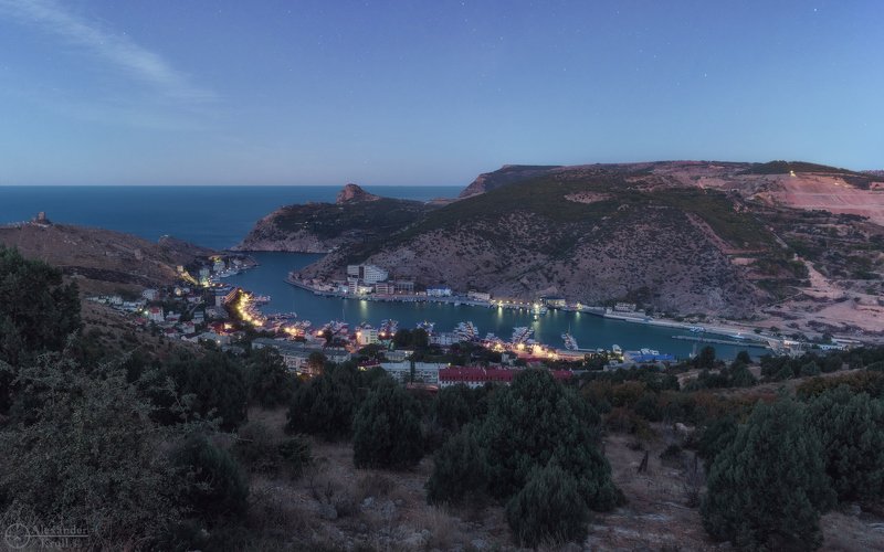 Балаклава просыпается...photo preview