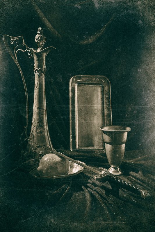 свет, метал photo preview