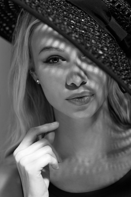 sergioartg Light portrait.photo preview