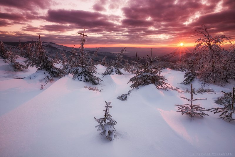 poland, polish, landscape, sunrise, sunset, colours, winter, awesome, amazing, adventure, travel, beautiful, morning, snow, frozen, light, mountains In the first raysphoto preview