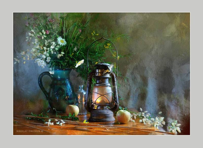 натюрморт лампа. букет лета. арт резиденция \