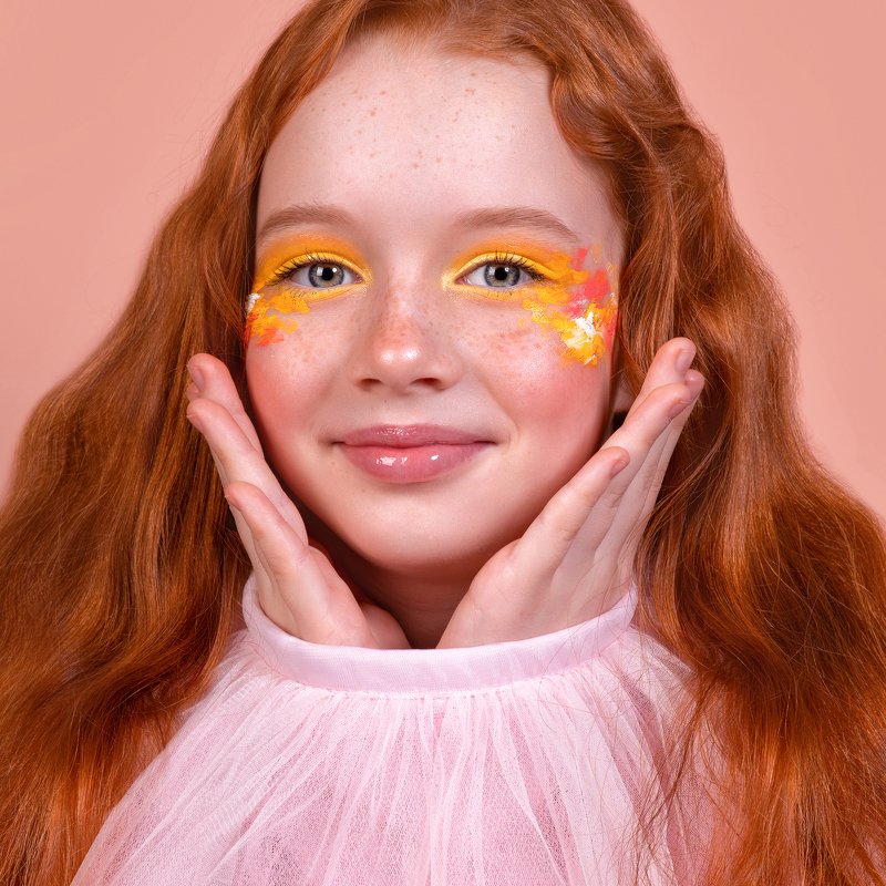 гламур девочка рыжий глаза Кэтphoto preview