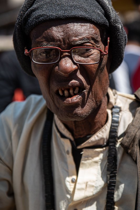 портрет улица уличный портретphoto preview