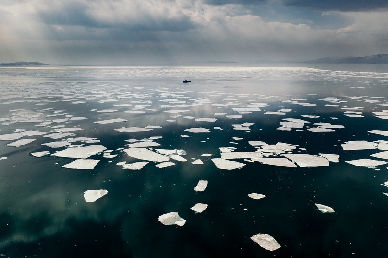 аэросъемка, владивосток, приморье, лед, квадрокоптер, зима, катер Весне дорогу!photo preview
