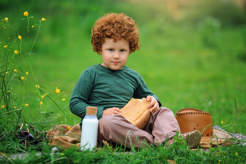 Солнечный мальчикphoto preview