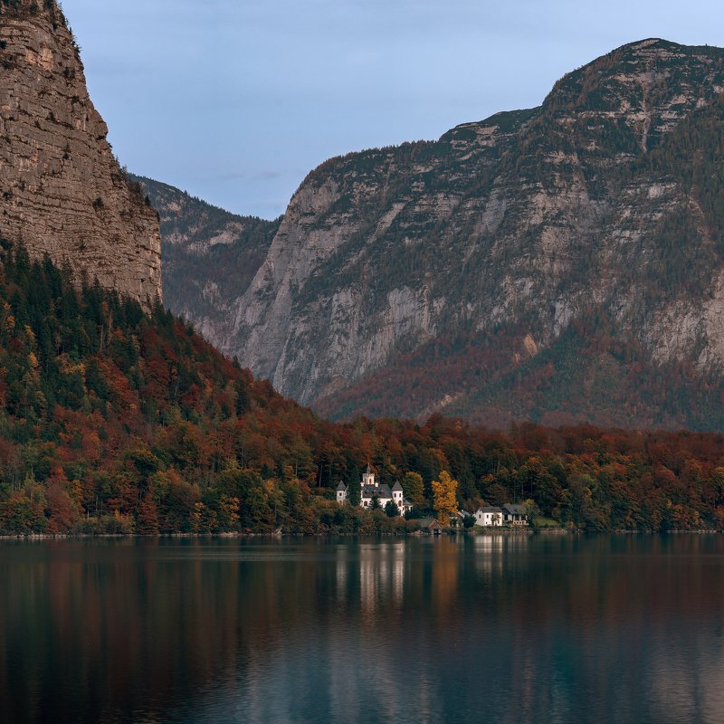castle, lake, rocks, mountains, autumn, water, evening, travel, landscape, nature, замок, озеро, скалы, горы, осень, вода, вечер, путешествие, пейзаж, природа White Castle фото превью