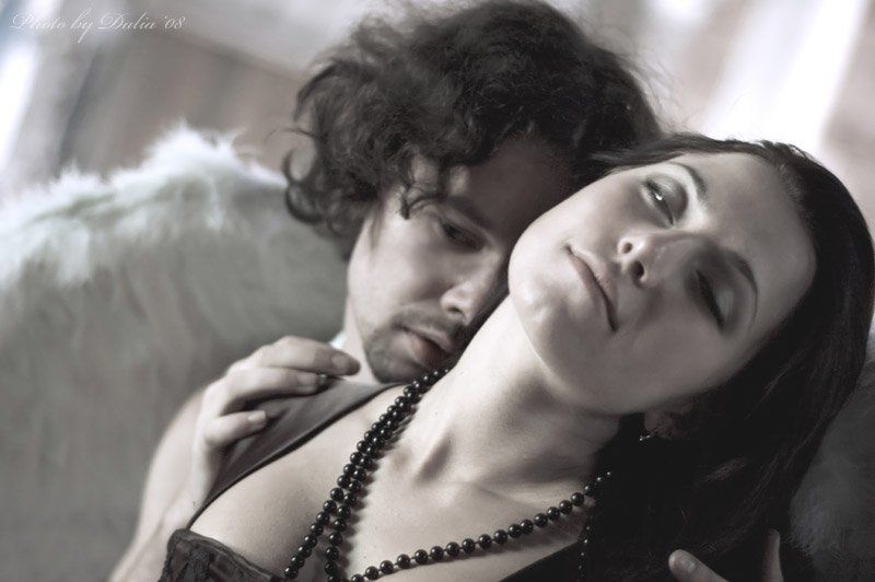 aнгел, девушка, объятья Sedusers embracephoto preview