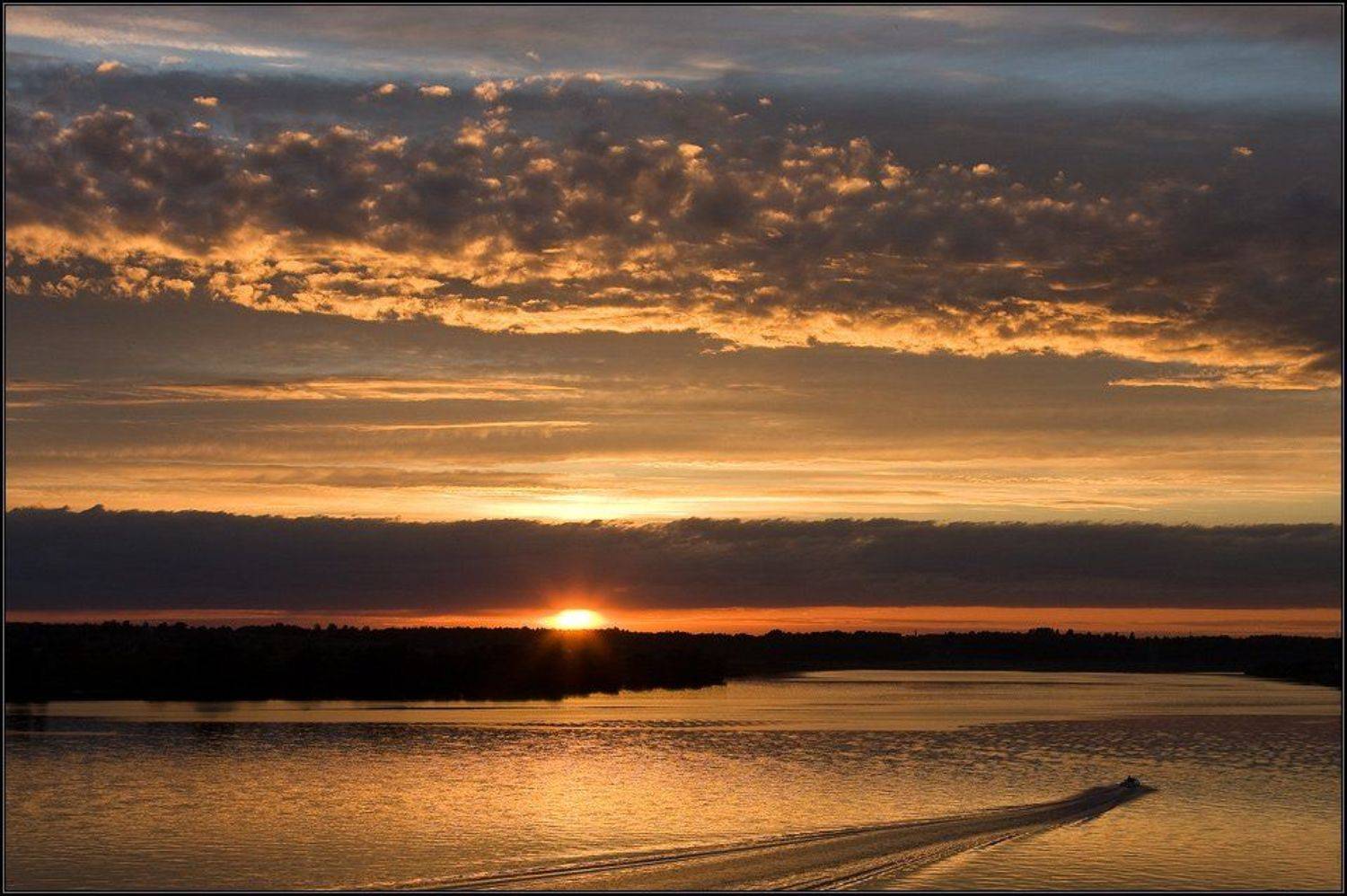 На Волге. Автор: Gemini (Алексей) углич, волга, закат, Gemini (Алексей)