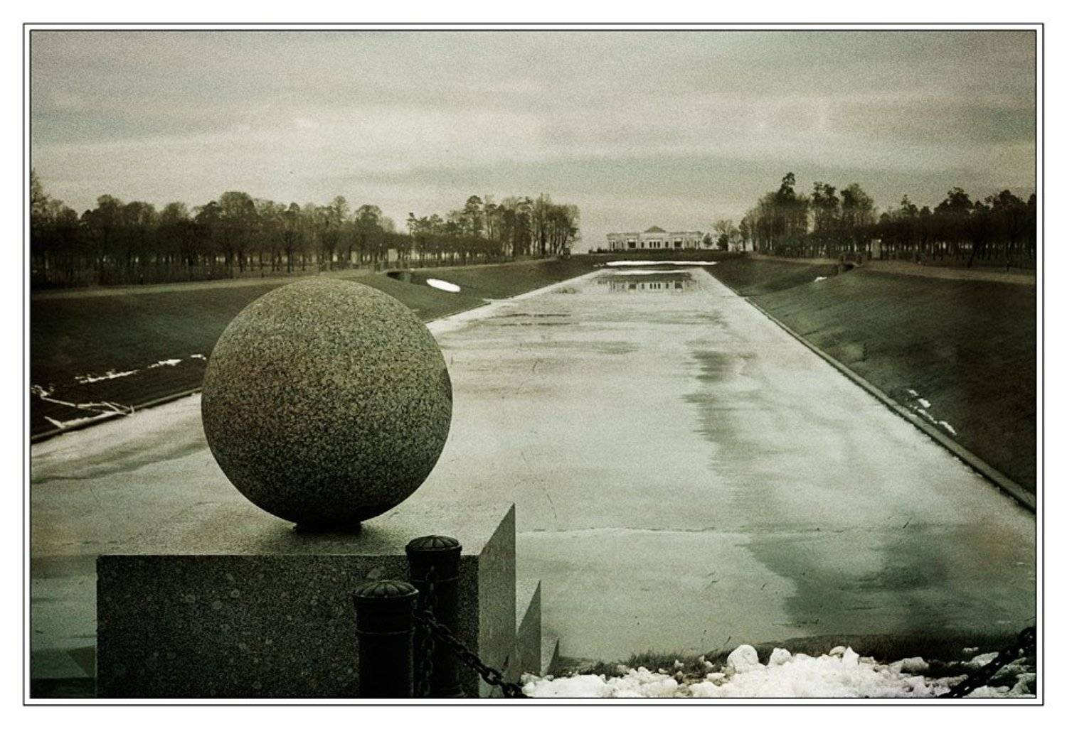 из серии "Классическими маршрутами". Автор: Лычёв Александр константиновский дворец, Лычёв Александр