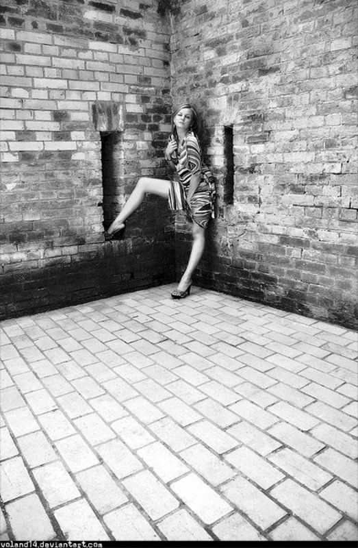 Ekaterina. Bricks and wallphoto preview