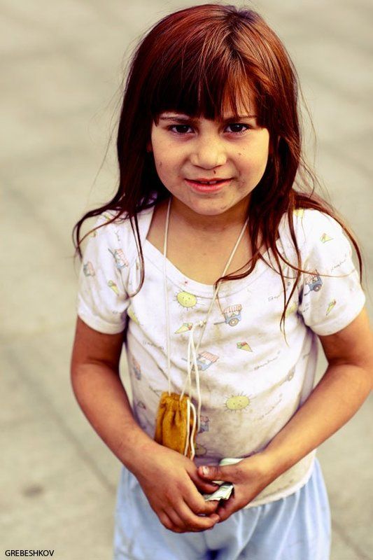 цыгане дети нищета бедность цыганский портретphoto preview