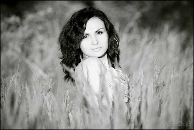 Вітер торкається трави, трави, трави....photo preview