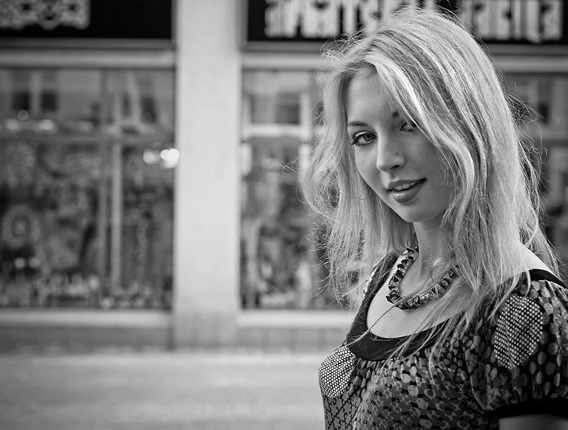 девушка,красота,улыбка,молодость Прохожая...photo preview