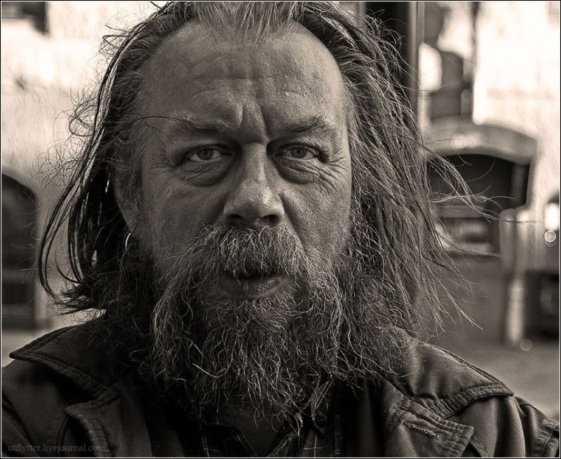 Портрет жителя норвежской глубинки погрязшего в пьянстве.photo preview