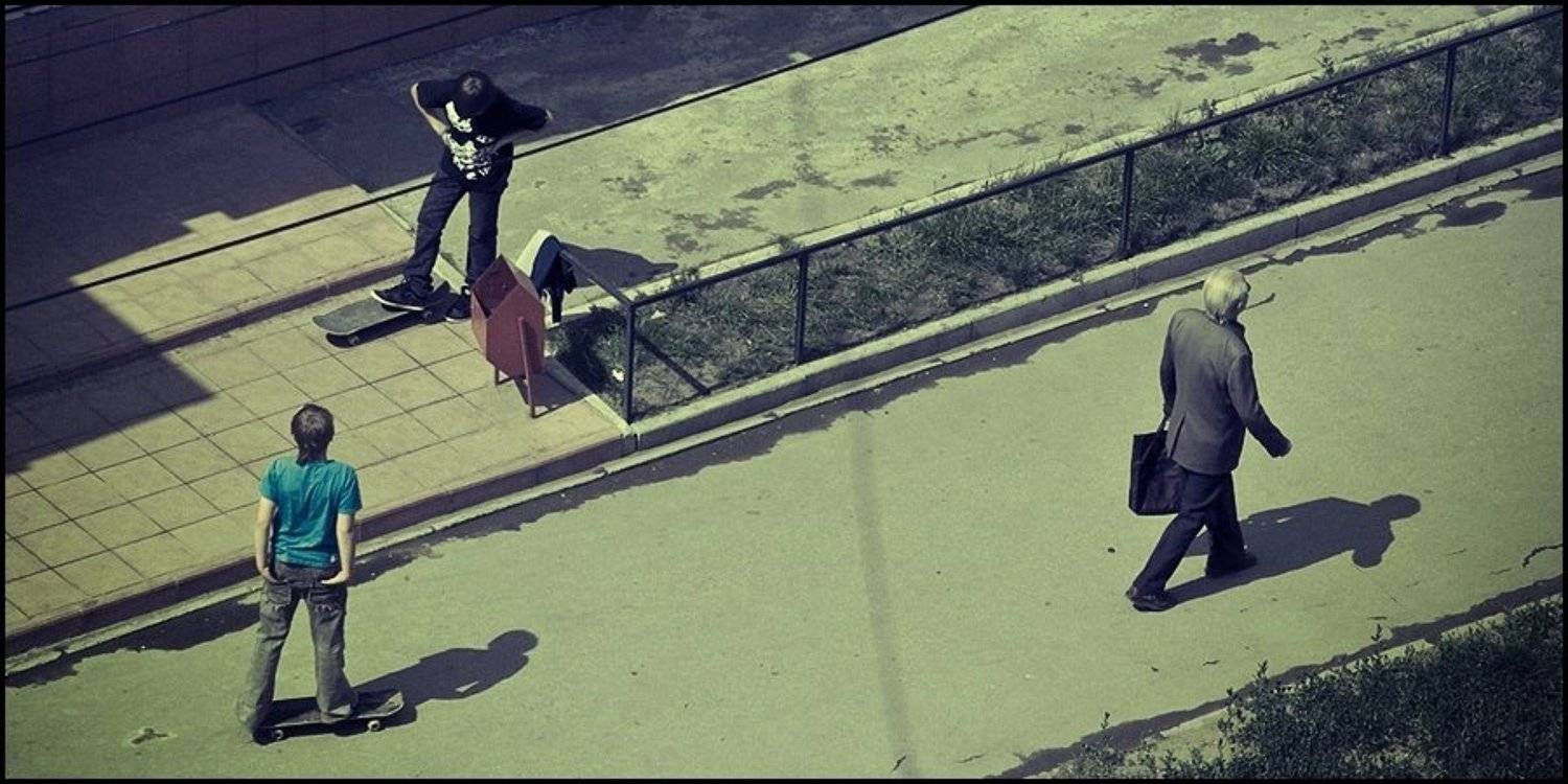 мальчики, скейт, прохожий, tynez