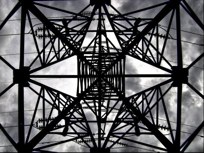 Под напряжениемphoto preview