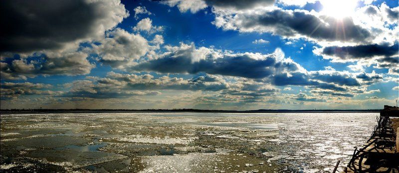 Ледоход (как воспоминание о зиме)photo preview