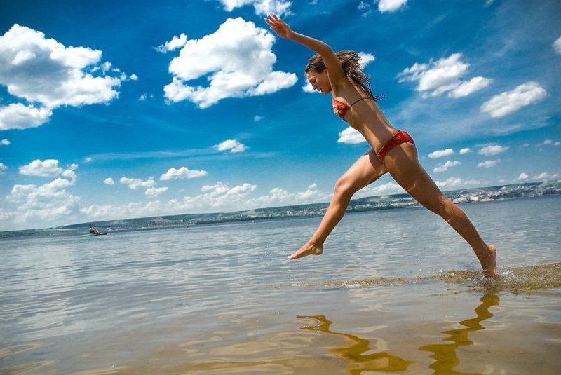 Широко шагаяphoto preview