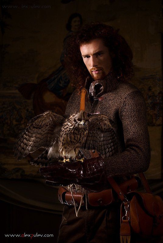 имиджевая съемка,мужчина,каталог,мужская одежда,стиль,элегант,elegant,птица,сокол Elegantphoto preview