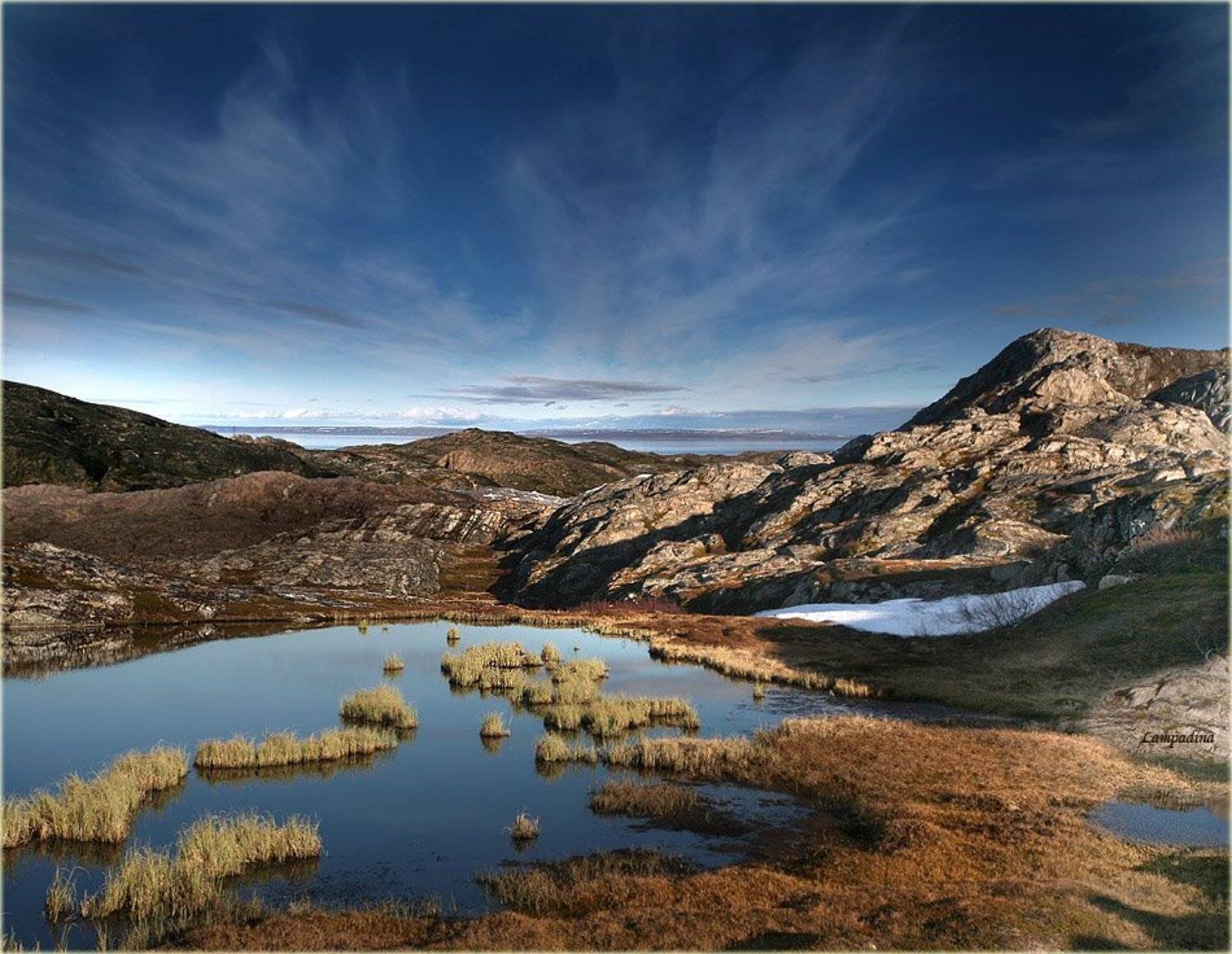 кольский полуостров, северны-ледовитый океан, баренцево море, июнь, озеро, малая немецкая бухта, lampadina