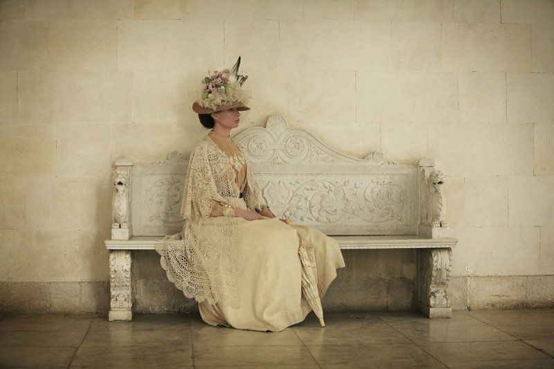 девушка В ожиданииphoto preview