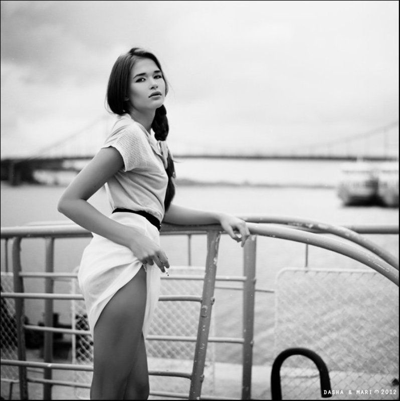 art photo, art nu, nude, erotic, dasha & mari, film, 6x6, woman, sensuality, bw, portrait, glamour, портрет, ню Lolitaphoto preview