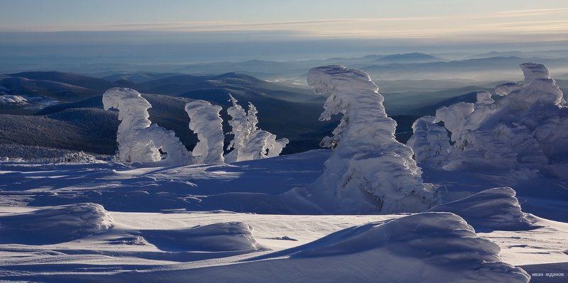 горы, шерегеш, горная шория, зима, сибирь, солнце, снеговики Снеговикиphoto preview