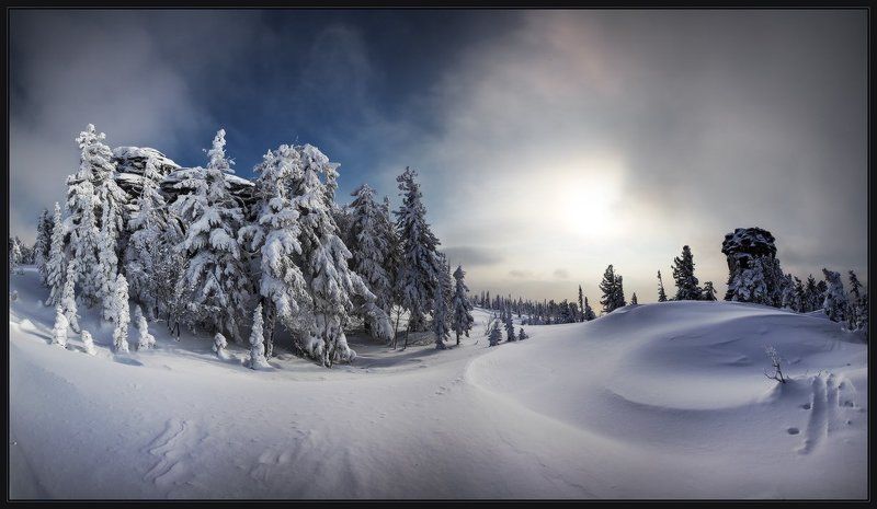 шория, шерегеш, горы, зима, снег, ярославский, виталий Пасмурный пейзаж в окрестностях Шерегешаphoto preview