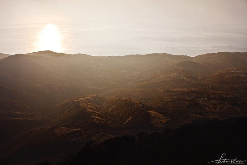 горы, рассвет, плато, демерджи, foto-vdvoem С высоты птичьего полетаphoto preview