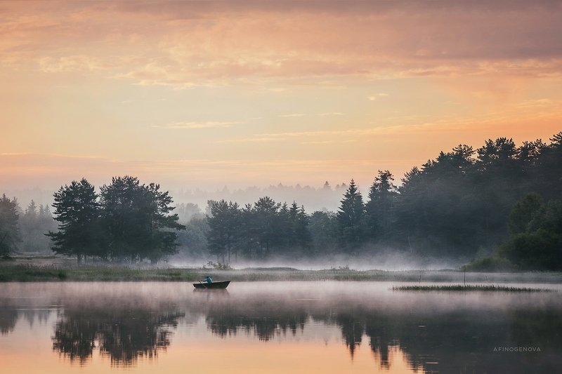 рассвет утро туман река лодка река лето В ритме утраphoto preview