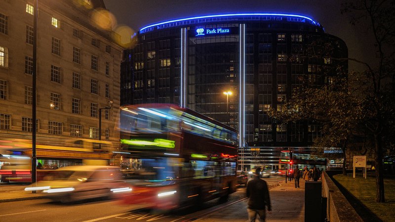 #landscape, #cityscape, #london, #nigthcity Park Plaza, Londonphoto preview