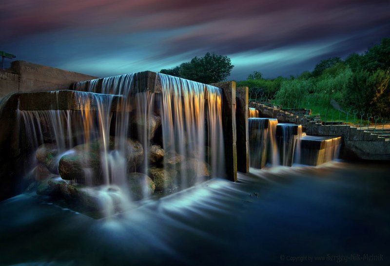 вечер, водопад, город, минск, фотообои-в-офис, фотообои, фотосфера-минск, беларусь, вечера-на-хуторе Частный водопад на пригородном хуторе фото превью