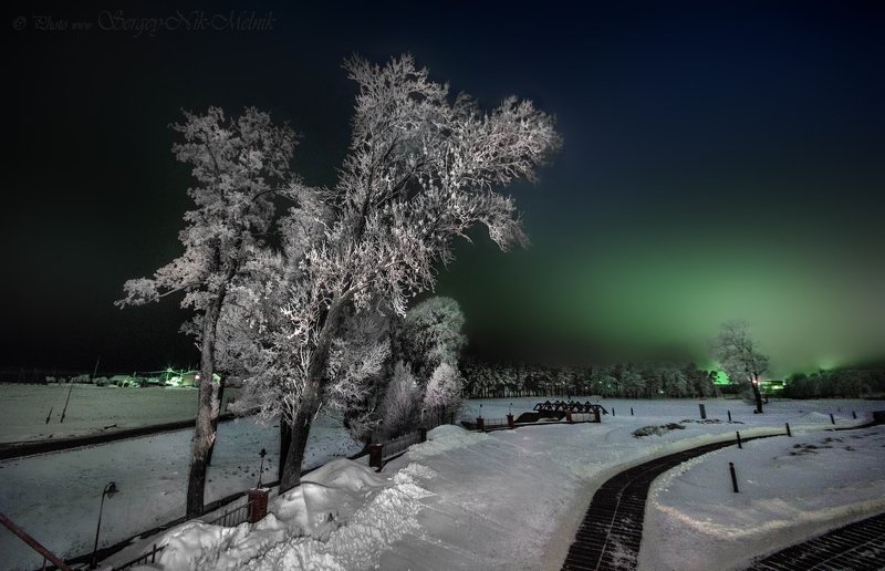 беларусь, замок, звезды, зима, луна, мороз, ночь, снег, дудутки, гольшаны, логойск, вечера-на-хуторе, озерцо, мирский-замок Три тополя на плющихе...photo preview