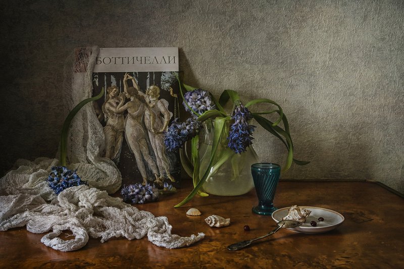 натюрморт, стекло, цветы, гиацинты, ракушки Боттичеллиphoto preview